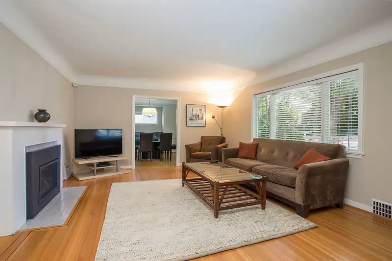 3877 W BROADWAY - photo 3 of 40