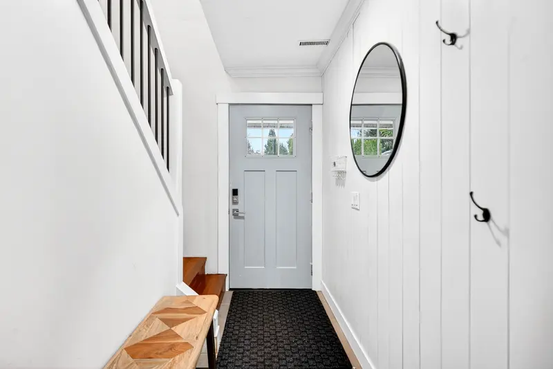 22707 BALABANIAN CIRCLE - photo 4 of 25