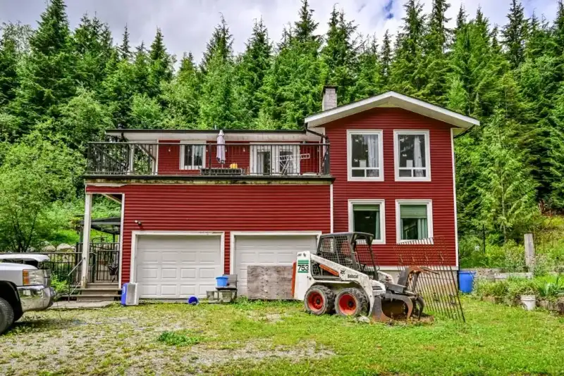 12297 ROACH STREET - photo 1 of 36