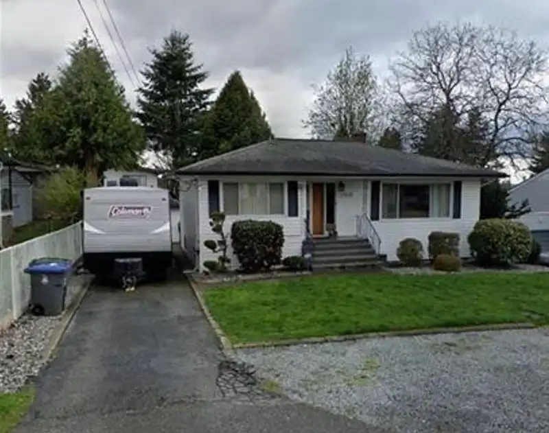 13628 HOWEY ROAD - photo 1 of 2