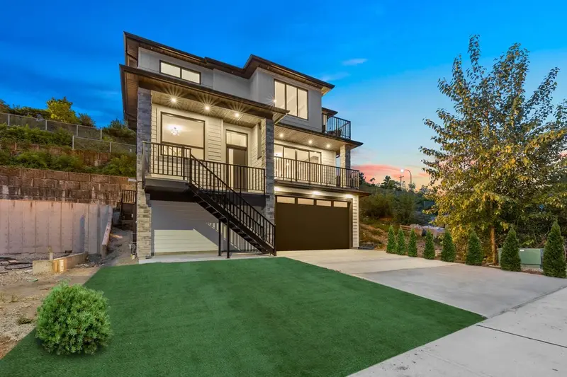 10490 MCVEETY STREET - photo 4 of 25