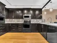 203 4323 GALLANT AVENUE - thumbnail 11