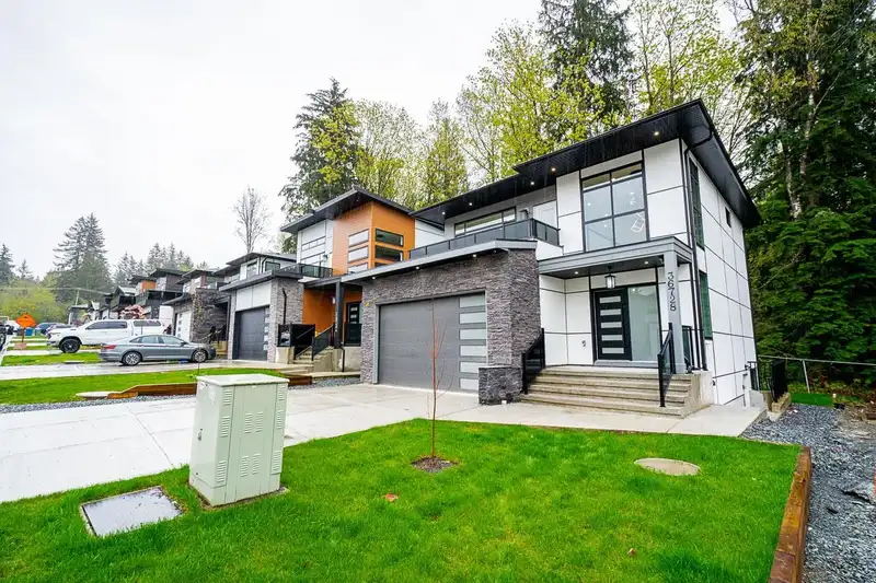 36728 DIANNE BROOK AVENUE - photo 3 of 39