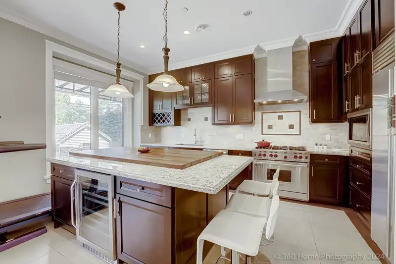 3847 W 24TH AVENUE - photo 3 of 28