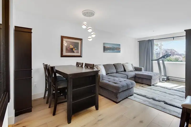 513 1310 CARIBOO STREET - photo 4 of 30