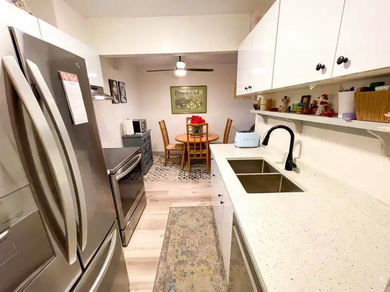207 13775 74 AVENUE - photo 4 of 20