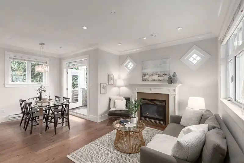 1828 WOODLAND DRIVE - photo 1 of 40
