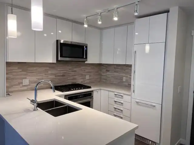 309 9551 ALEXANDRA ROAD - photo 4 of 32