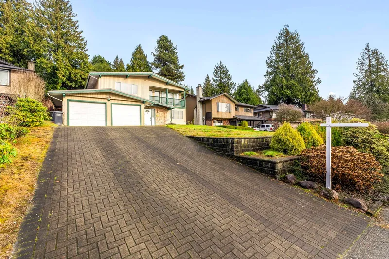 317 GLOUCESTER COURT - photo 1 of 25