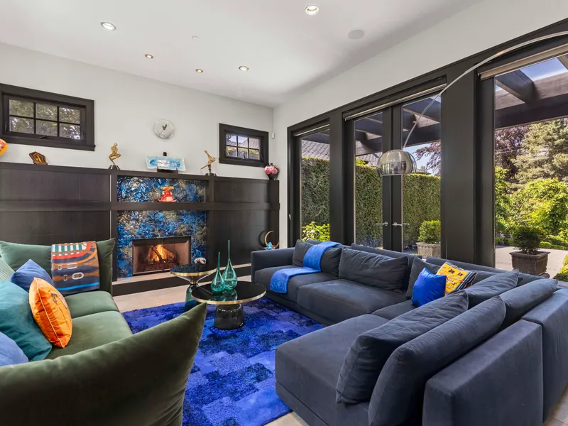 6448 MACDONALD STREET - photo 4 of 25