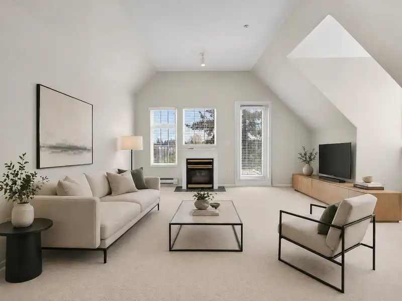 406 5556 14 AVENUE - photo 1 of 39