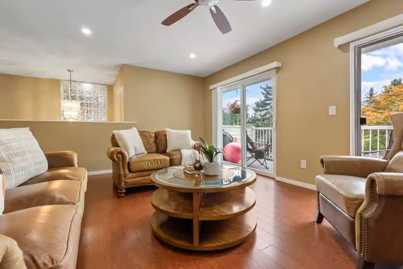 101 1180 FALCON DRIVE - photo 3 of 40