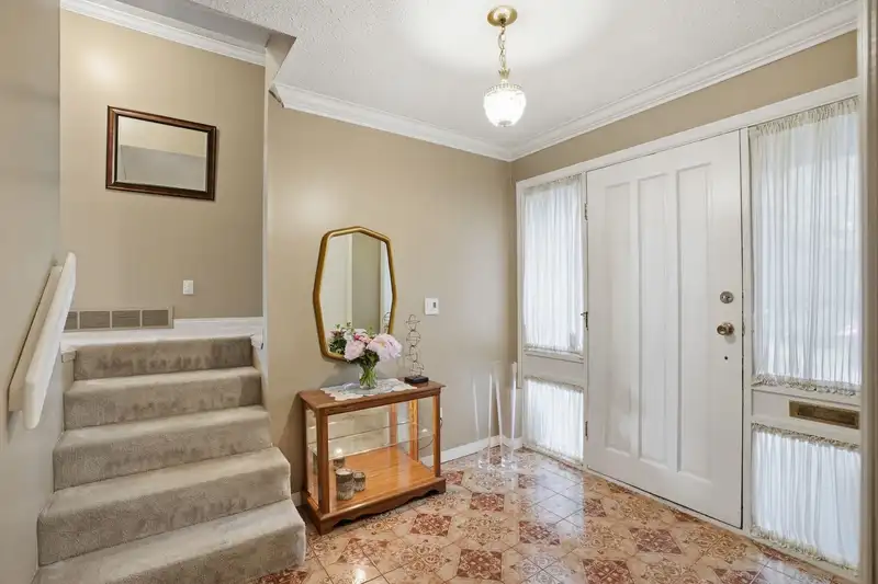 6713 NICHOLSON ROAD - photo 4 of 40