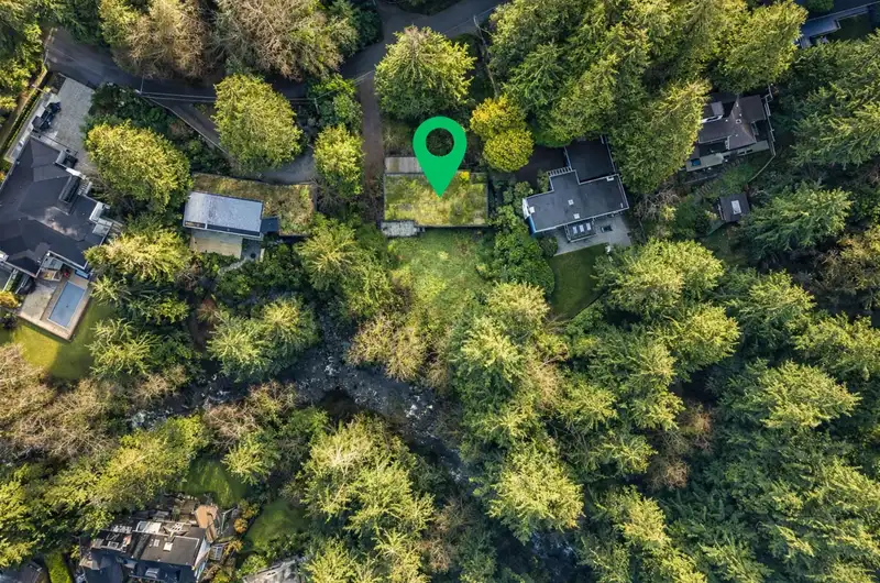 LOT A 430 MACBETH CRESCENT - photo 3 of 18