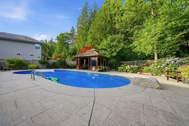 10668 245B STREET - photo 2 of 40