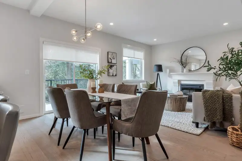 134 1833 165A STREET - photo 3 of 15