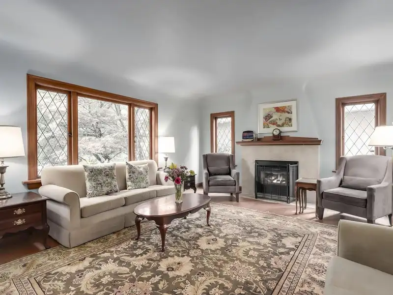 3238 W KING EDWARD AVENUE - photo 4 of 40