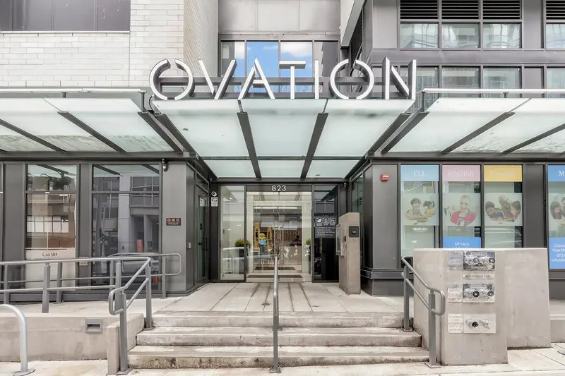 1609 823 CARNARVON STREET - photo 1 of 25