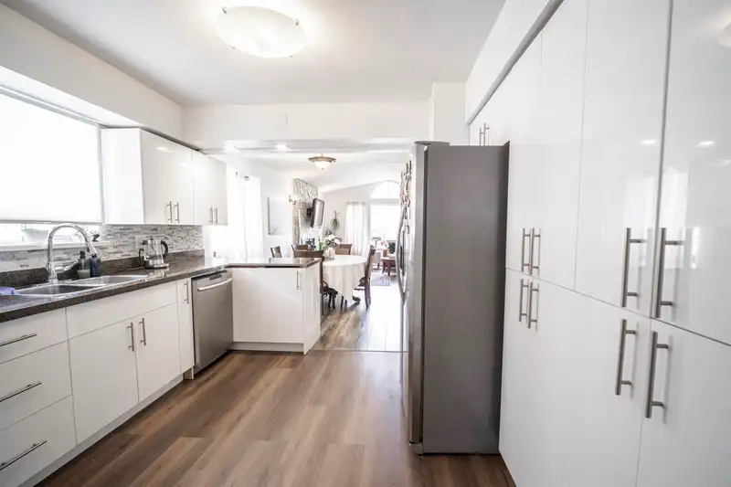 1709 TATLOW AVENUE - photo 3 of 27