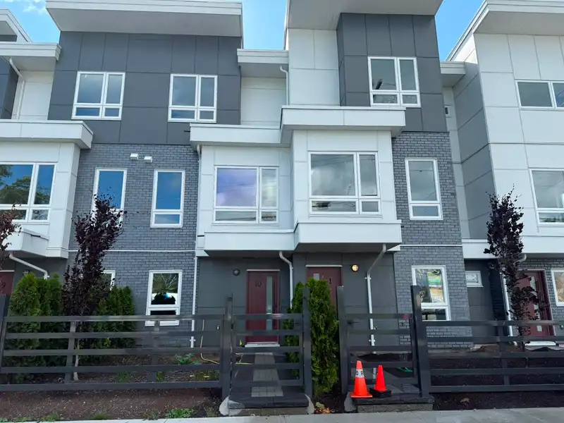4 3033 SHELL ROAD - photo 1 of 5