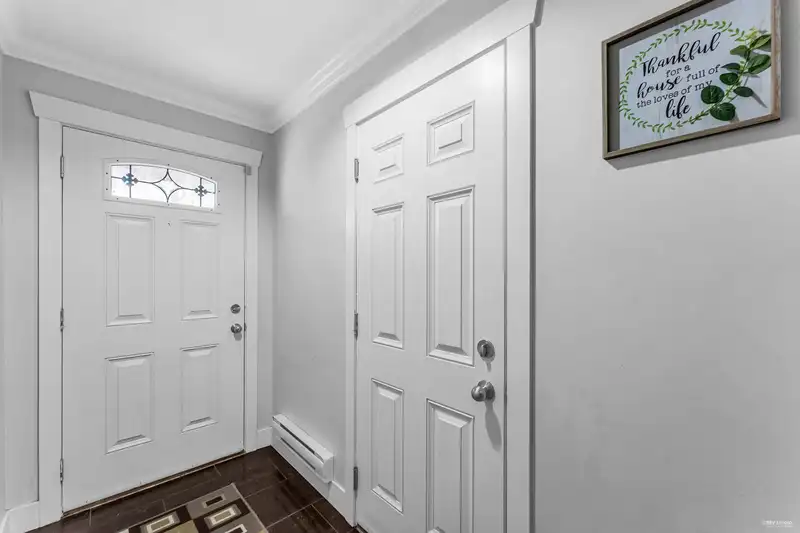 8 7156 144 STREET - photo 4 of 32