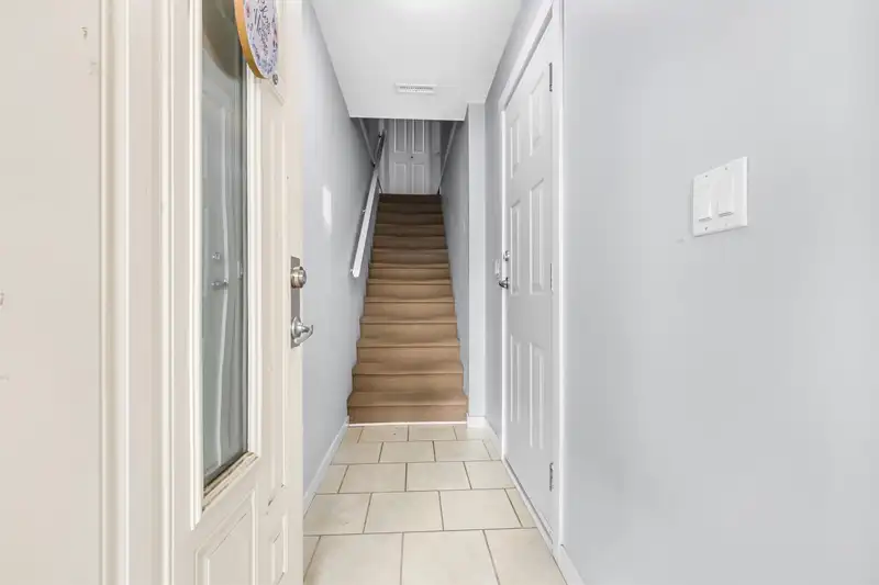 92 6575 192 STREET - photo 4 of 23