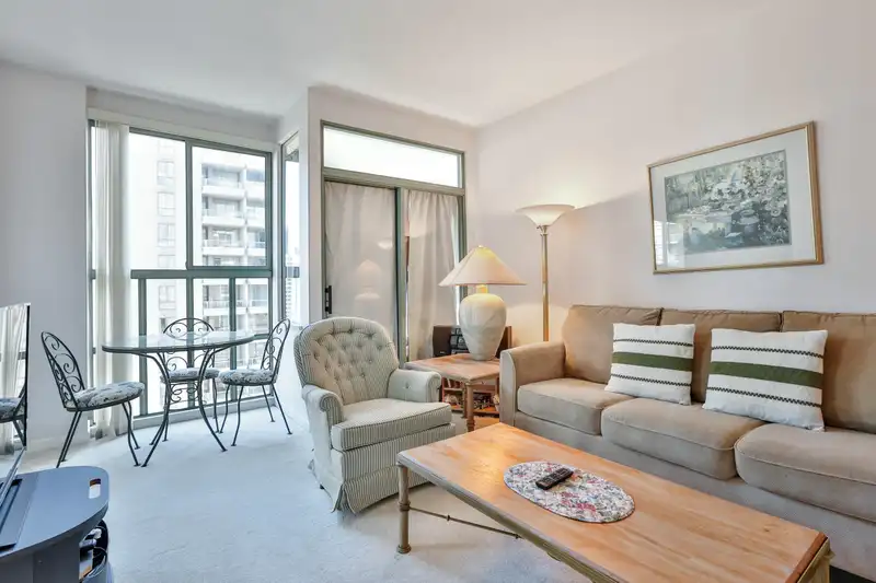 1402 909 BURRARD STREET - photo 2 of 36