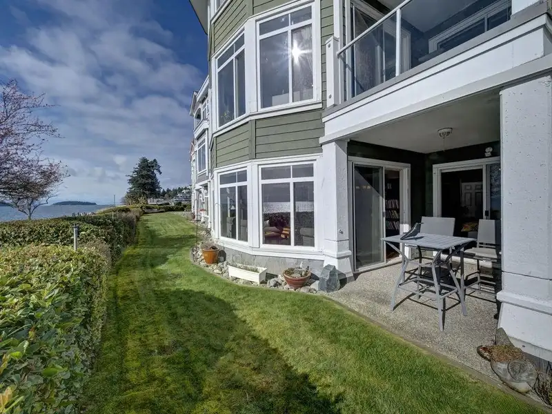 103 5470 INLET AVENUE - photo 1 of 23