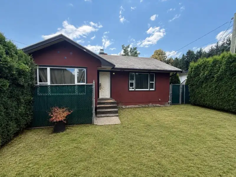 33474 HAWTHORNE AVENUE - photo 1 of 1