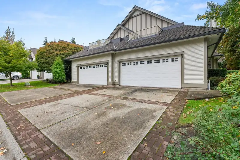 75 5811 122 STREET - photo 1 of 40