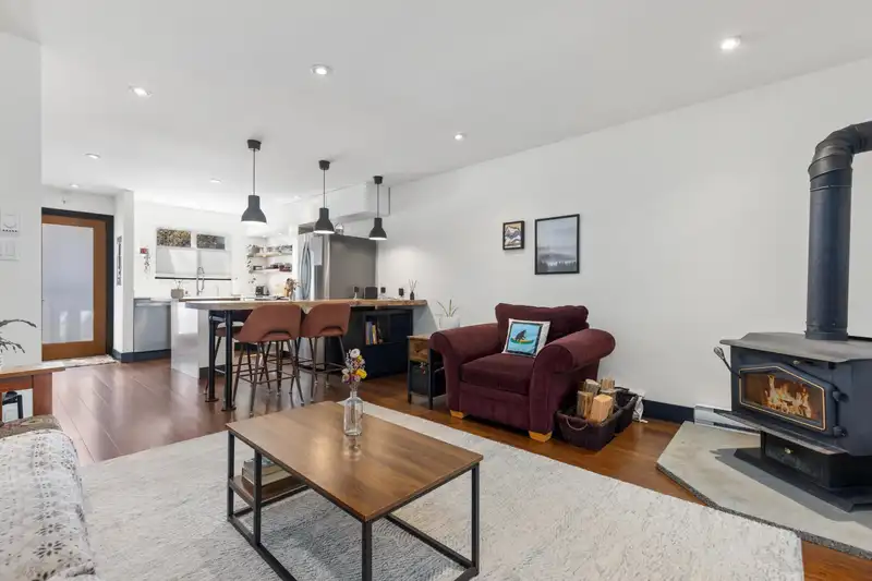 3 1470 LAUREL STREET - photo 1 of 30