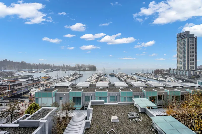 602 590 NICOLA STREET - photo 1 of 25