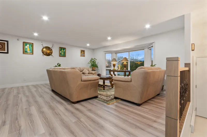 45127 STEVENSON ROAD - photo 4 of 25