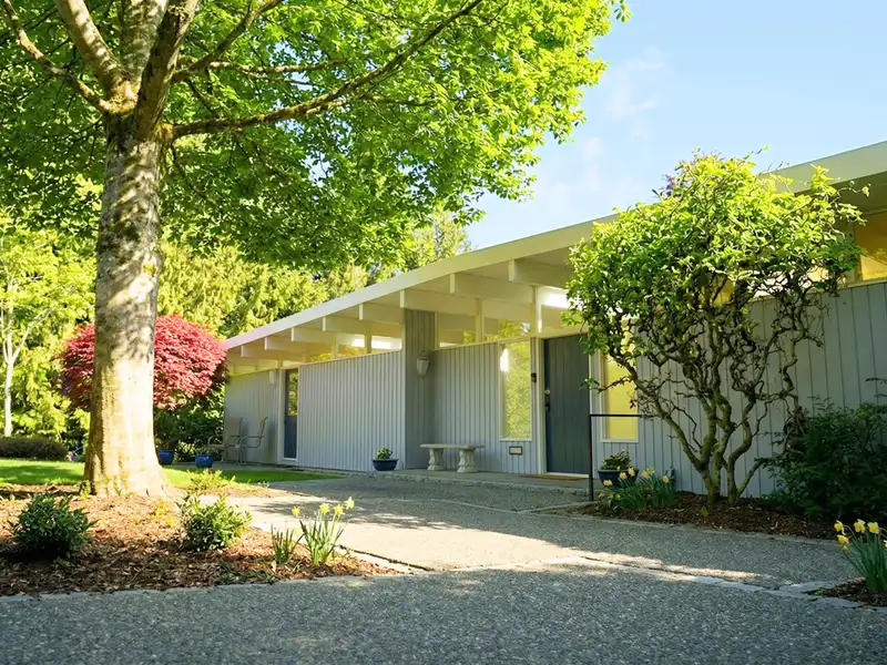 680 ST. ANDREWS ROAD - photo 3 of 36