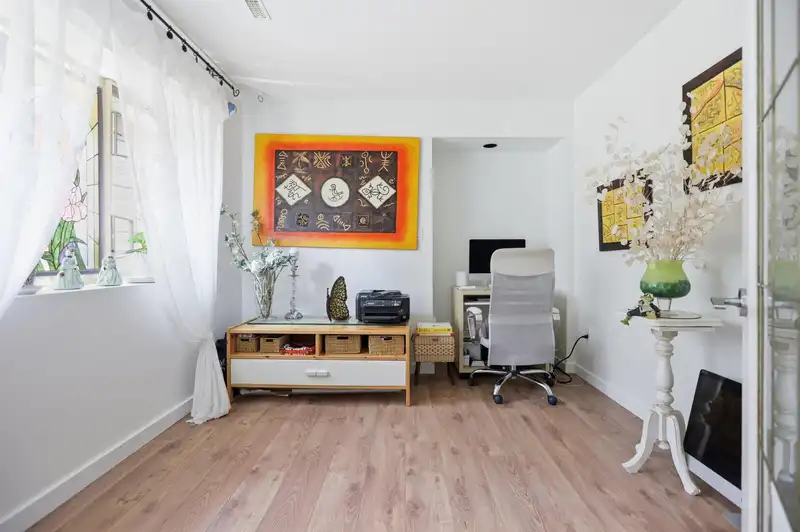 23711 106 AVENUE - photo 3 of 40