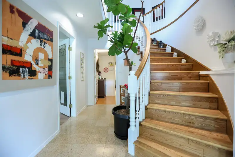 23711 106 AVENUE - photo 4 of 40
