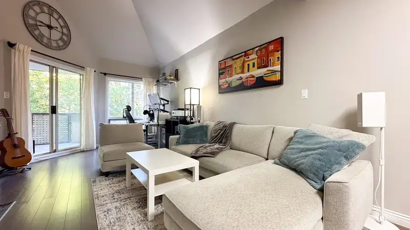 305 7457 MOFFATT ROAD - photo 2 of 19