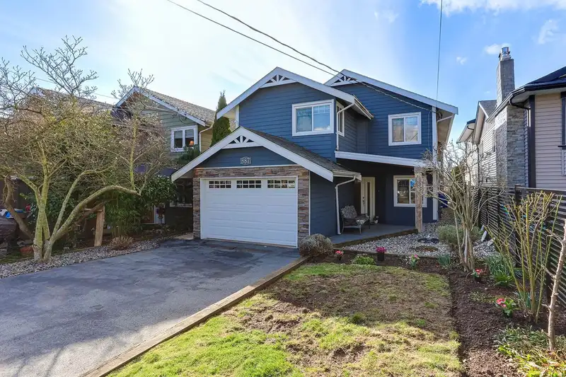 887 STEVENS STREET - photo 4 of 37