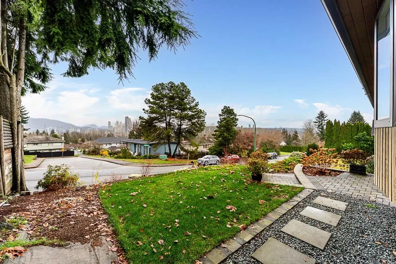 9150 WILBERFORCE STREET - photo 4 of 25