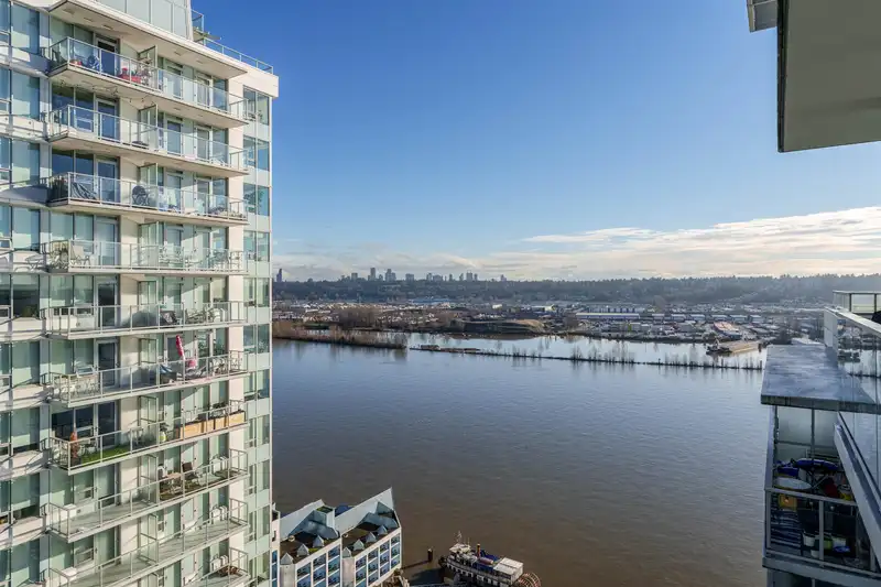 2605 988 QUAYSIDE DRIVE - photo 2 of 35