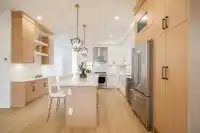 16677 16 AVENUE - thumbnail 5