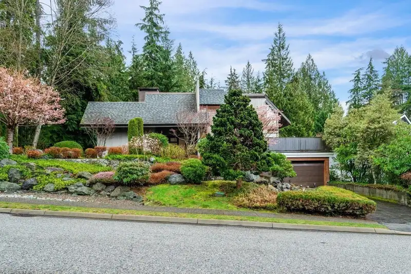 5344 CLIFFRIDGE AVENUE - photo 1 of 14