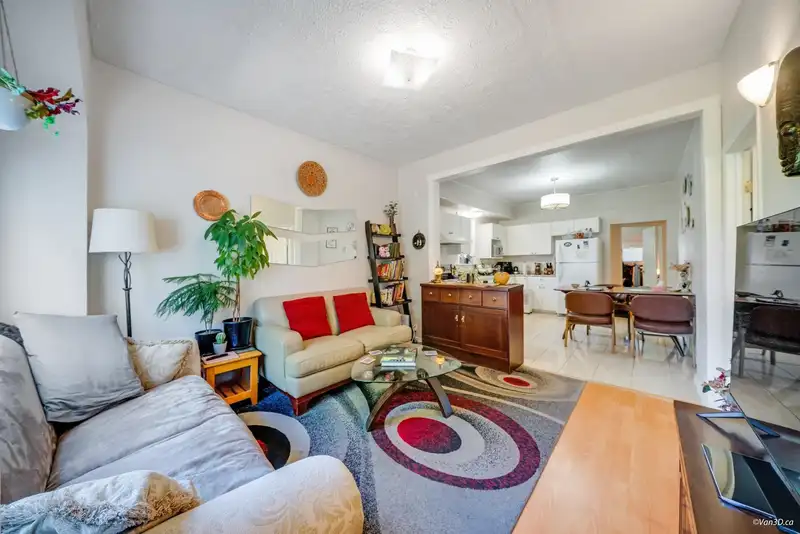 3340 ADANAC STREET - photo 4 of 39