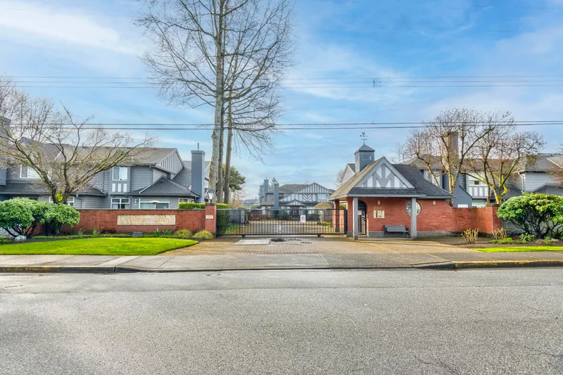 35 6100 WOODWARDS ROAD - photo 2 of 25