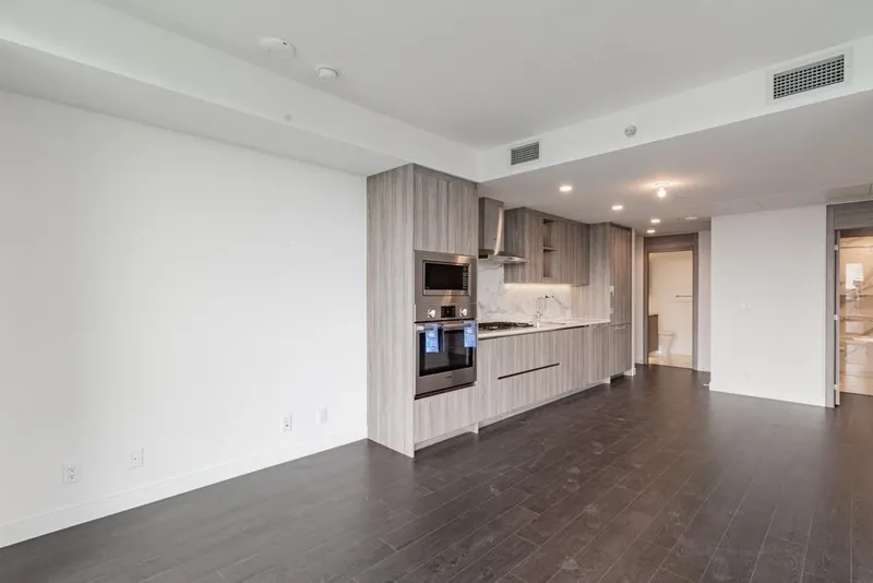 2409 4880 LOUGHEED HIGHWAY - photo 4 of 23