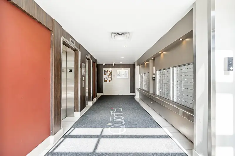 306 13733 107A AVENUE - photo 4 of 20