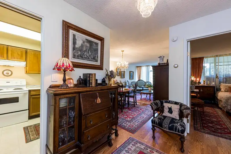 312 2101 MCMULLEN AVENUE - photo 4 of 27