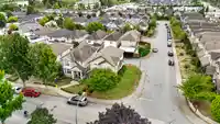 14850 57 AVENUE - thumbnail 2
