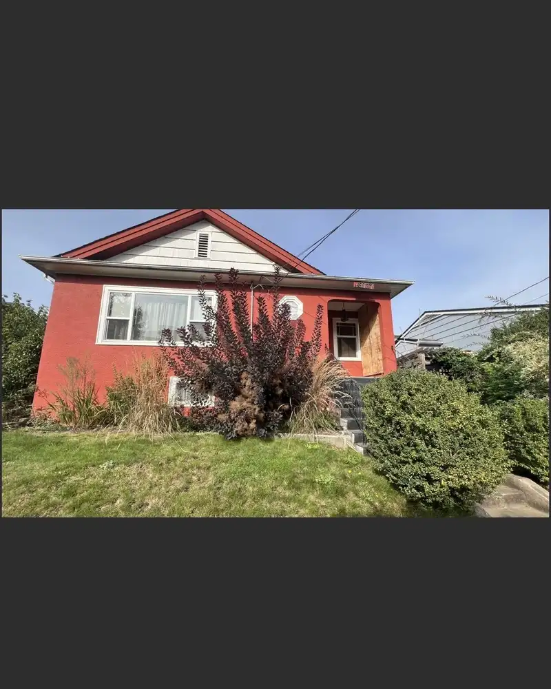 33137 3RD AVENUE - photo 2 of 8