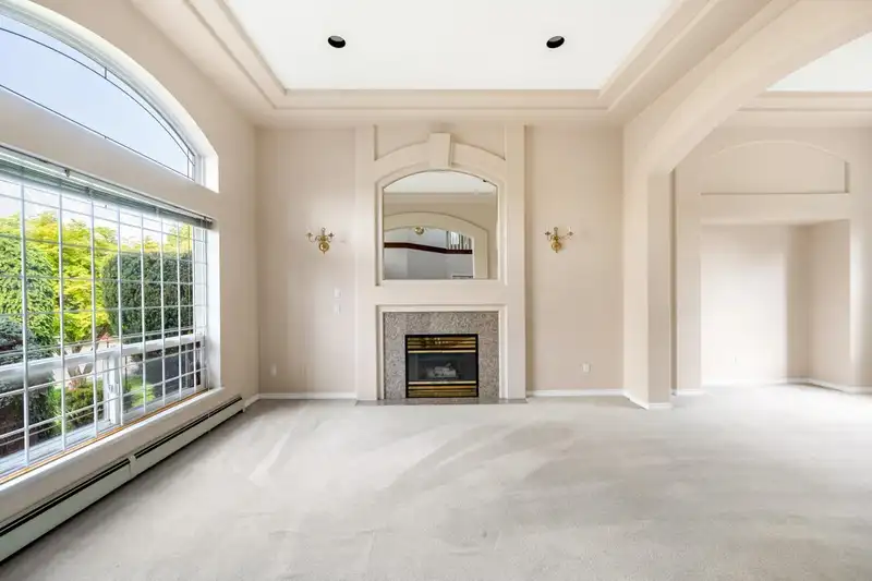 16988 103A AVENUE - photo 3 of 35